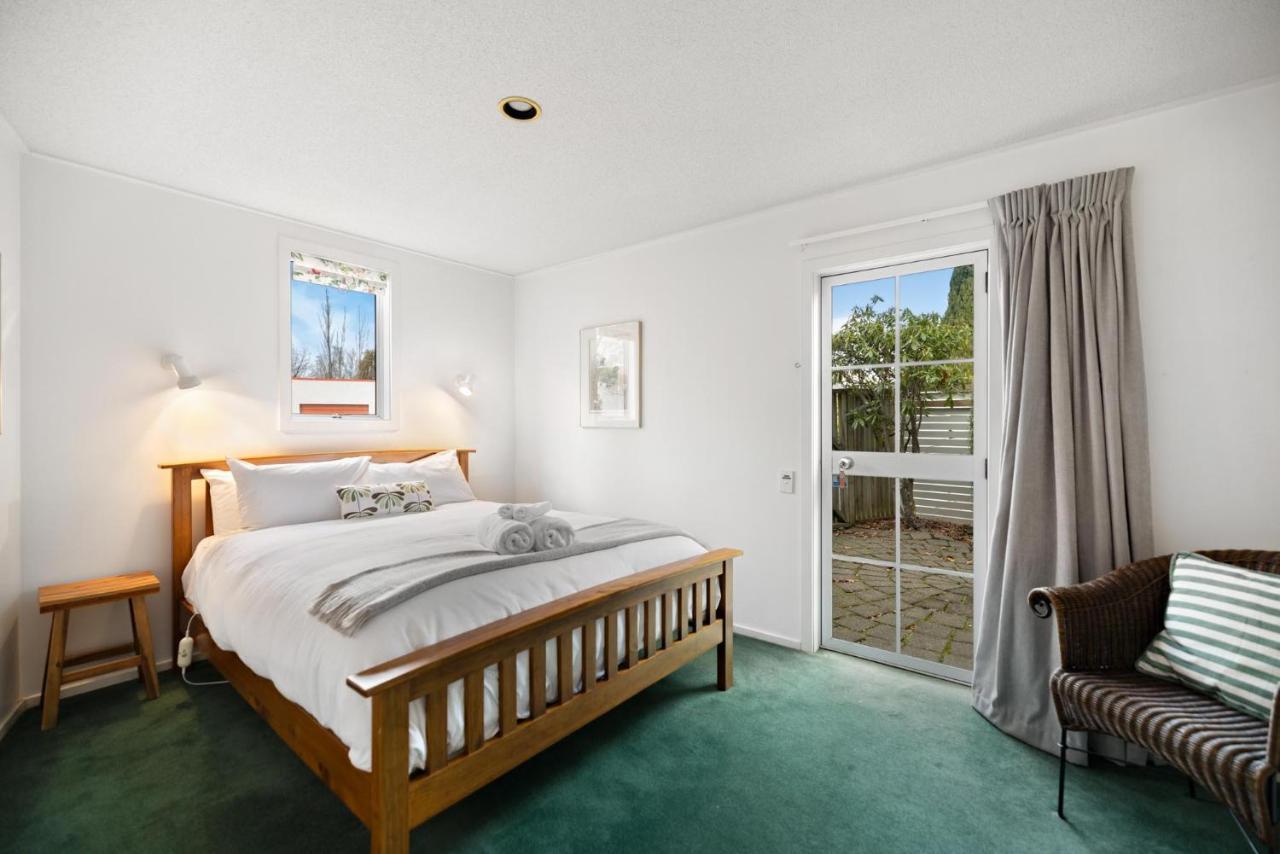 Charming Views Apartman Wanaka Kültér fotó